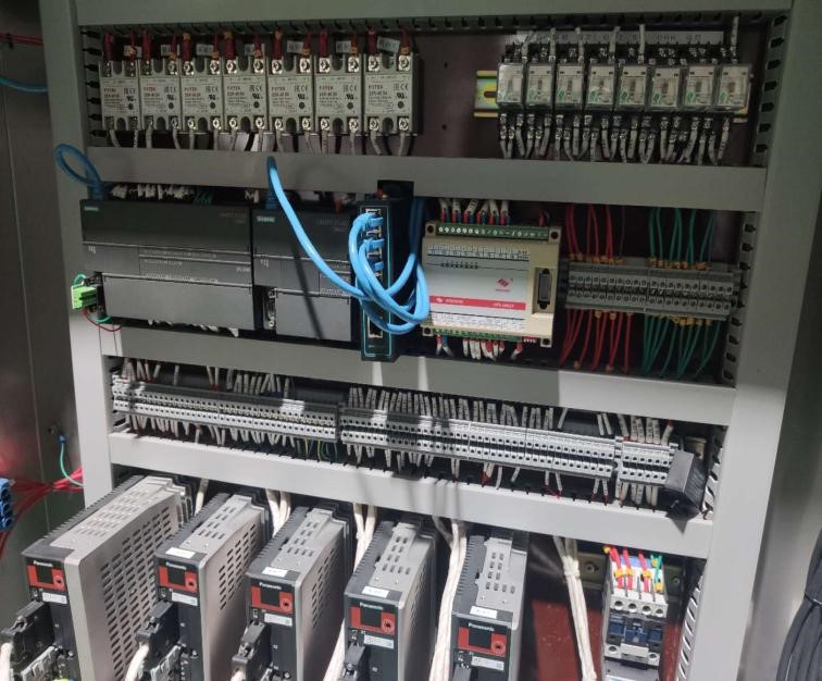 Линия для фасовки и упаковки сыпучих продуктов в пакет-подушку JY-420S