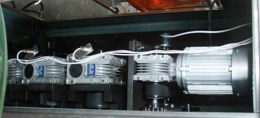 Многопоточный станок для упаковки жидкой продукции в саше DXDO-J500E