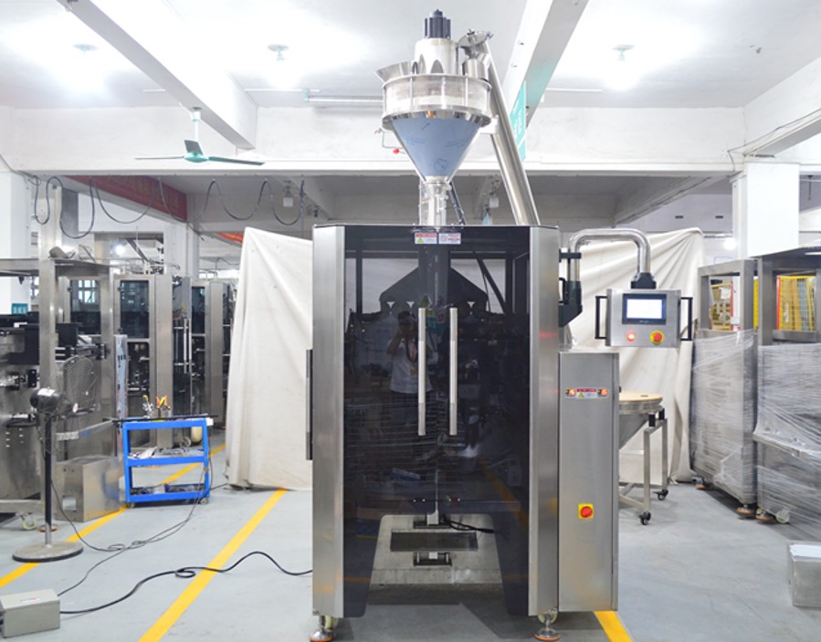 Вертикальный станок для фасовки муки в гассет-пакеты HL-720F
