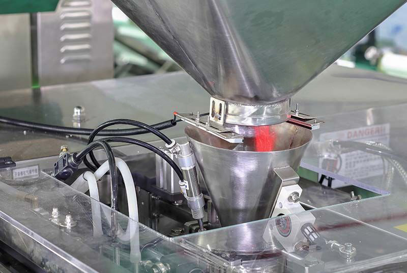 Горизонтальная упаковочная машина для сыпучих продуктов LD-160SP