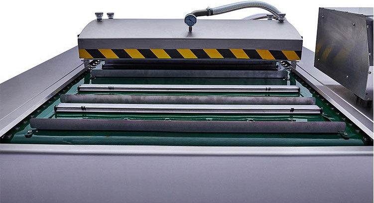 Вакуумный упаковщик DZ-1000D