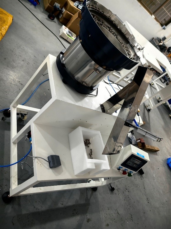 Счётно-фасовочная машина для подсчета метизов TY-1000