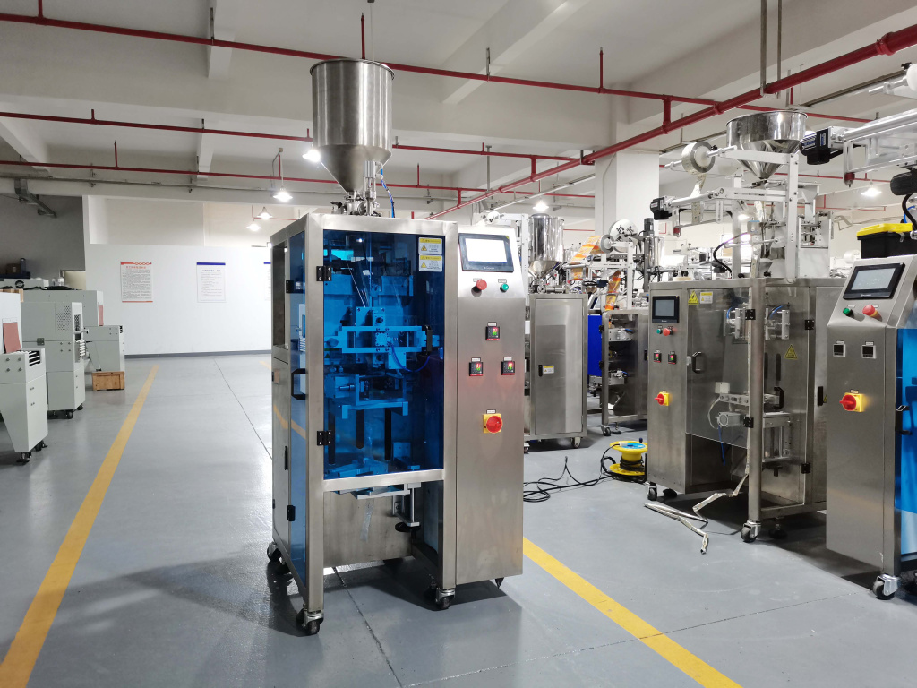 Станок для фасовки и упаковки вязких продуктов в фигурные саше пакеты JS-5