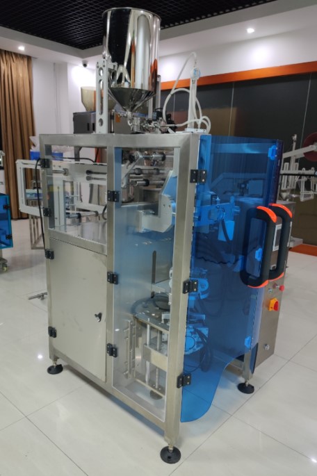 Станок для фасовки жидких продуктов в фигурные саше пакеты DS-200YX