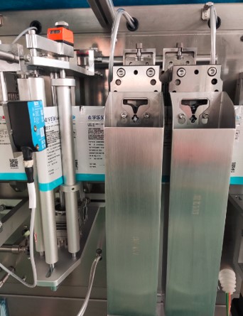 Автоматическая линия для формирования и запечатывания дой-пак пакетов HC-180S