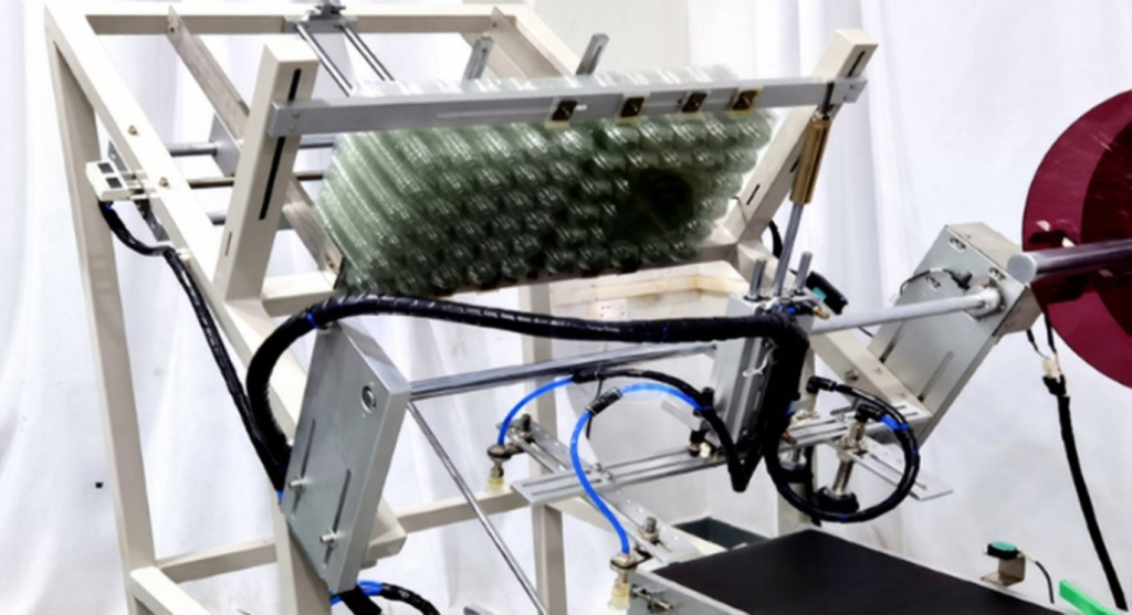 Станок для нанесения этикеток на упаковку EP501