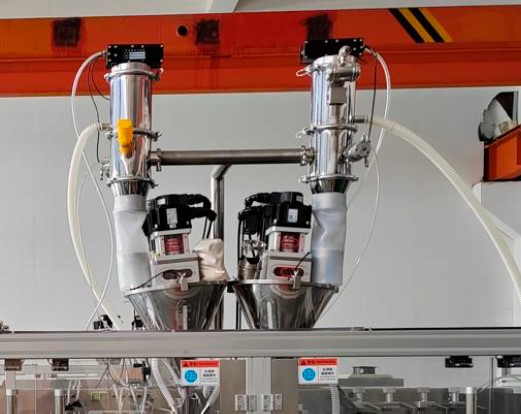 Горизонтальная машина для упаковки сыпучих продуктов в саше-пакеты CTS180D