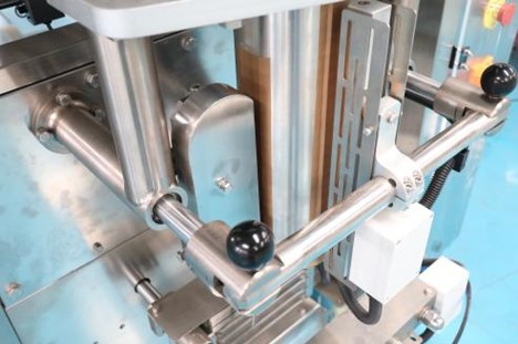 Линия для фасовки и упаковки сыпучих продуктов в пакете с проваренными гранями HMDLS-900 