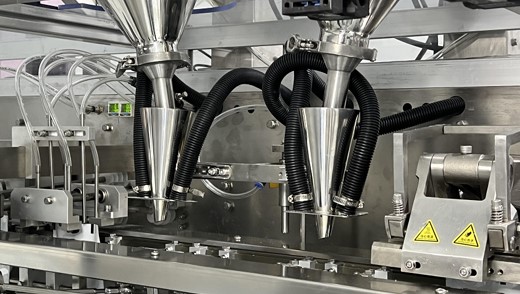 Горизонтальная машина для упаковки сыпучих продуктов в саше-пакеты CTS180D