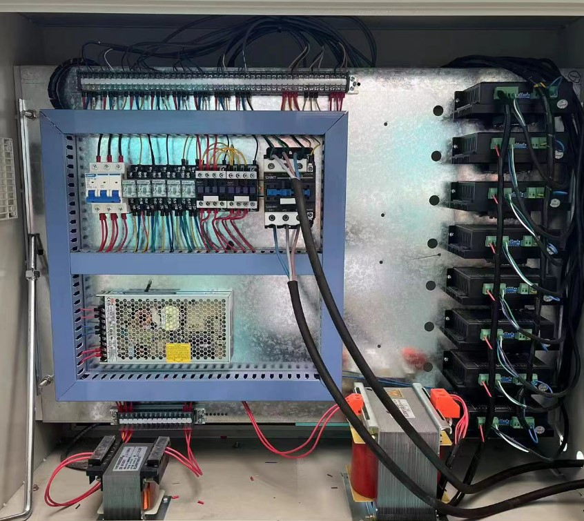 Полуавтоматический станок для фасовки и упаковки сыпучих продуктов DCS-60 Полуавтоматический станок для фасовки и упаковки сыпучих продуктов DCS-60