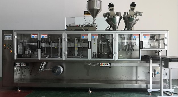 Горизонтальная машина для упаковки сыпучих продуктов в саше-пакеты CTS180D