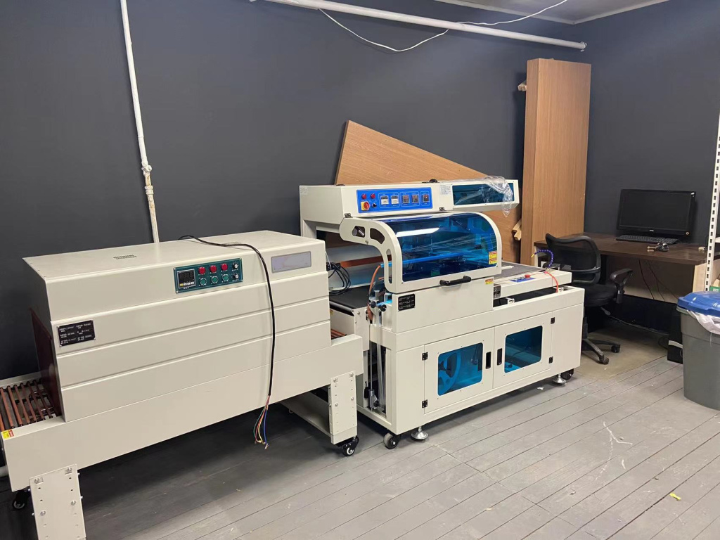 Линия для упаковки продукции в ВПП и термоусадочную POF, PE пленку FQL-450