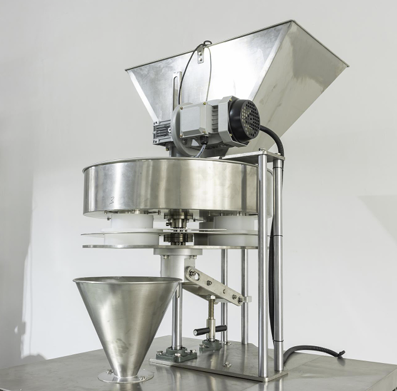 Станок для упаковки кубиков льда в пакеты CBW-E420