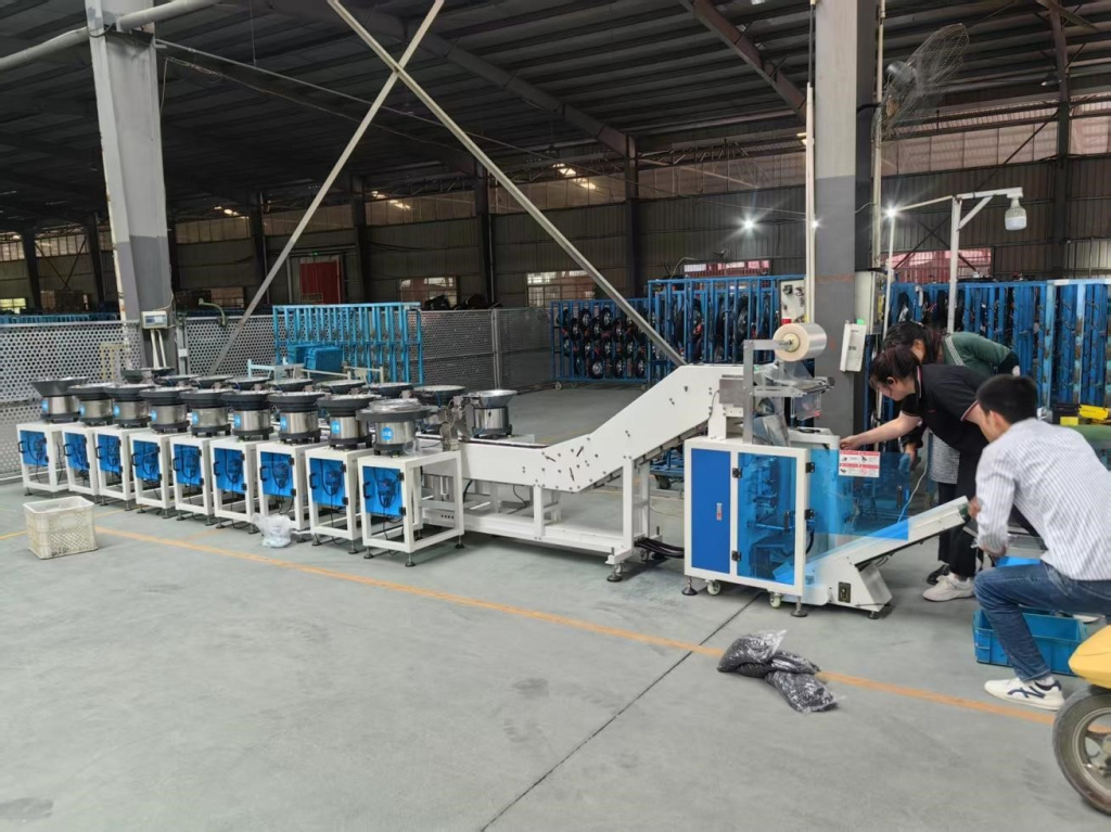 Счетно-фасовочная линия для упаковки метизов TY-480-12P